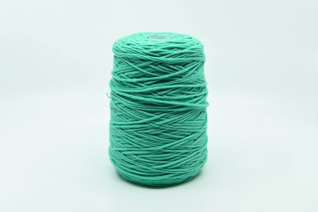 Acrylic Yarn - Tufting Yarn - on cone - 400g - Tuftinglove