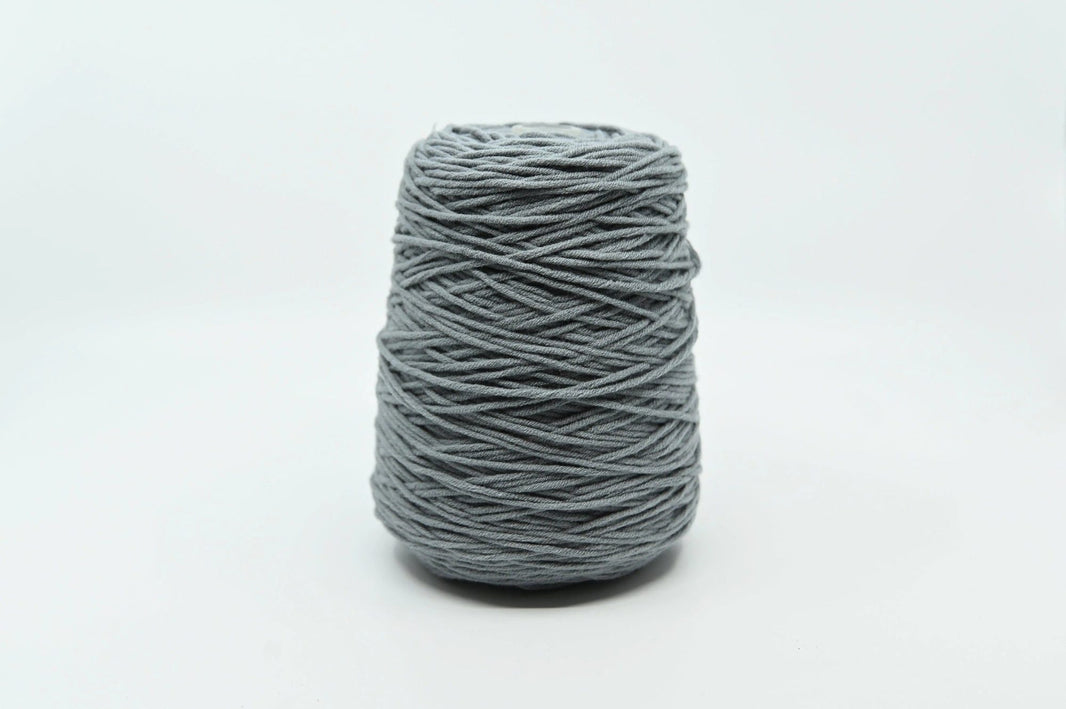 Acrylic Yarn - Tufting Yarn - on cone - 400g - Tuftinglove