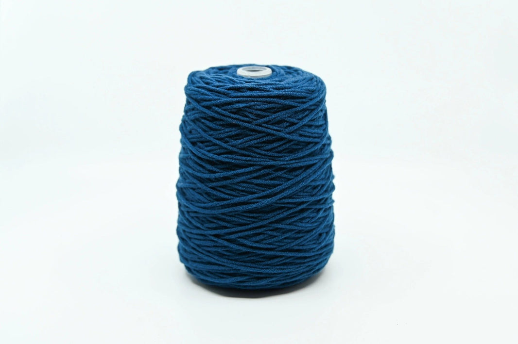 Acrylic Yarn - Tufting Yarn - on cone - 400g - Tuftinglove