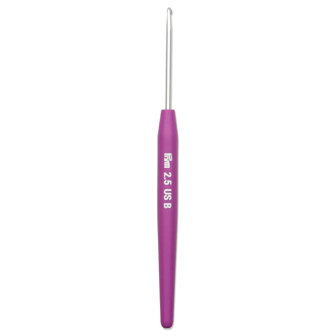 Soft-grip crochet hook by Prym
