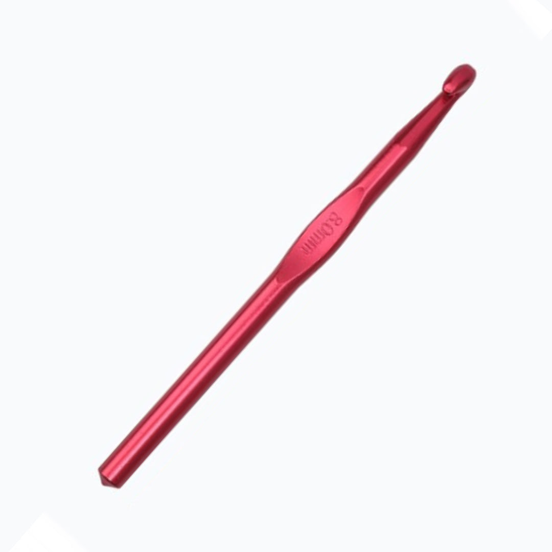 Metal crochet hook in red, 8mm