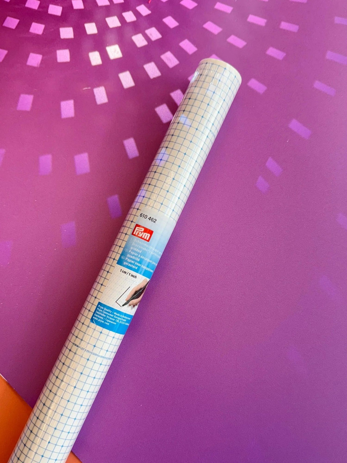 Kariertes Schnittmusterpapier, 1 x 10m von Prym
