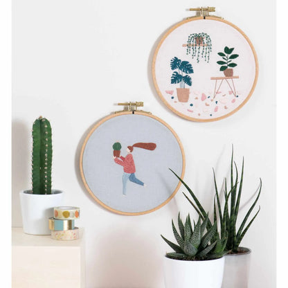 Rico Botanical embroidery set, detail