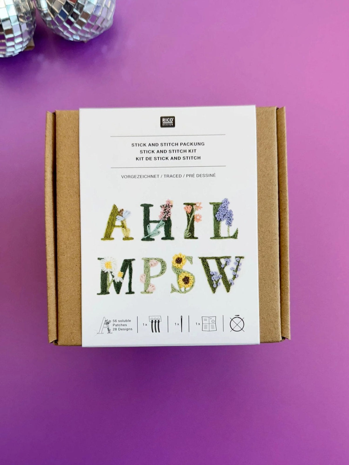 Vorgezeichnetes Stickset 'Letters with Flowers' von Rico Design