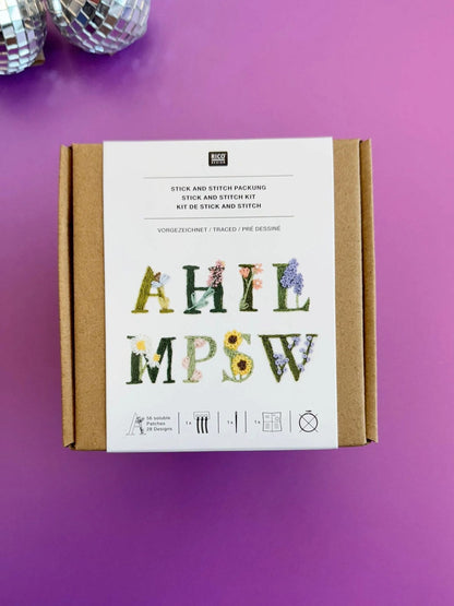 Vorgezeichnetes Stickset 'Letters with Flowers' von Rico Design