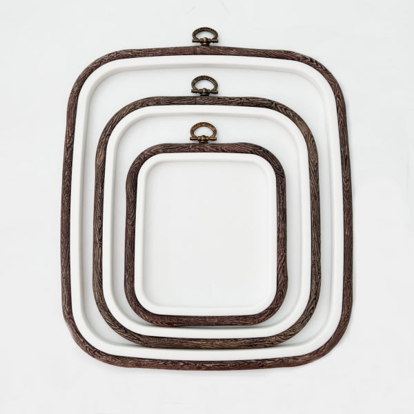 Nurge square flexi hoop in wood grain brown