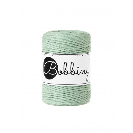 Bobbiny macramé cotton cord, 1.5mm and 100m, in aloe green