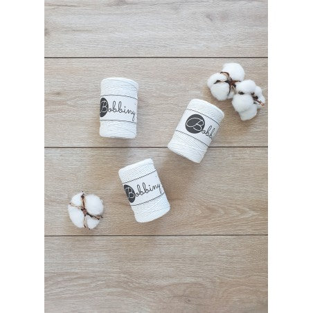 Bobbiny Makramee-Baumwollkordel, 1,5mm und 100m, in Off White
