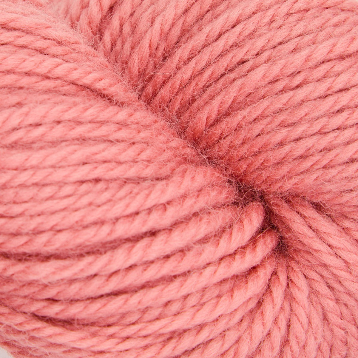 Violet Jane Fine Punch-Needle-Garn, 110g-Strang in Strawberry Shake
