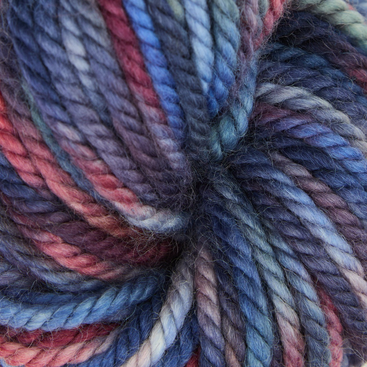 Mehrfarbiges Punch-Needle-Teppichgarn in Blue Suede, 110g