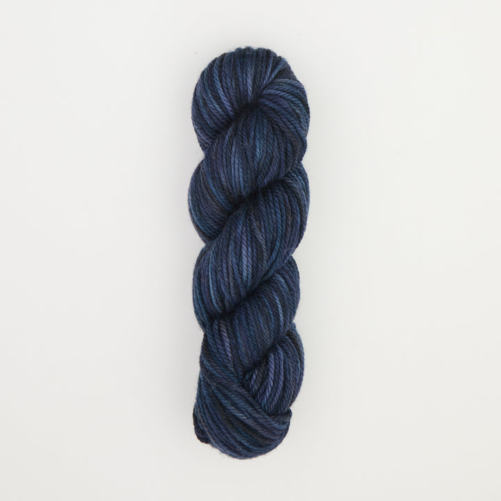 Feines Punch-Needle-Garn, Farbmuster Blue Jeans mehrfarbig