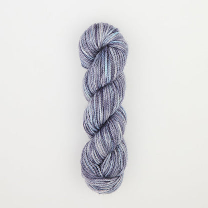 Feines Punch-Needle-Garn, Farbmuster Blue Dove mehrfarbig