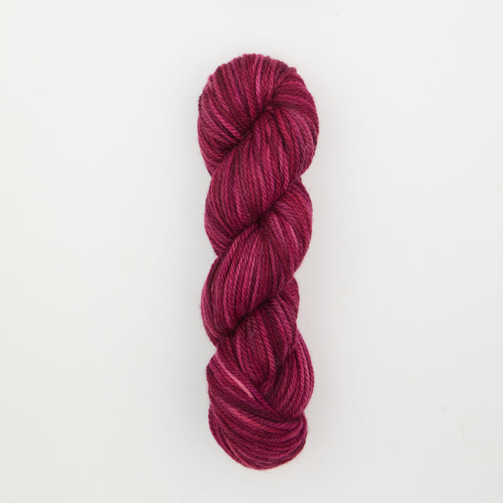 Feines Punch-Needle-Garn, Farbmuster Black Raspberry mehrfarbig