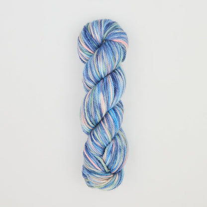 Feines Punch-Needle-Garn, Farbmuster Blue Christmas mehrfarbig