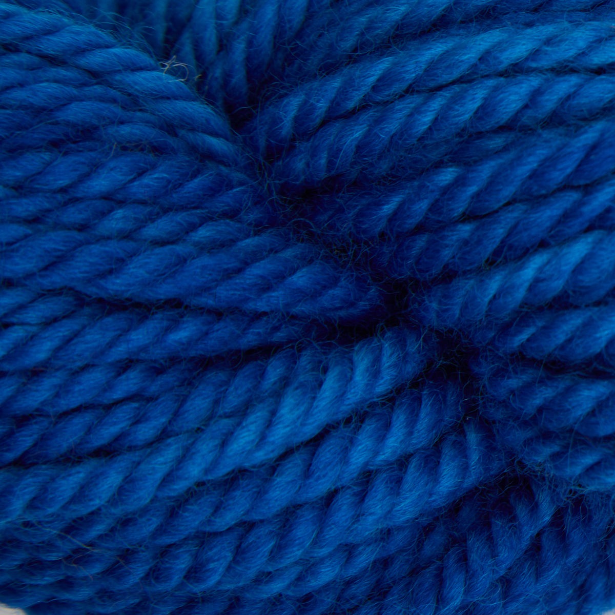 Mehrfarbiges Punch-Needle-Teppichgarn in Blue Ribbon, 110g