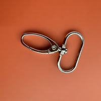 Rotating carabiner in O-shape, 4cm
