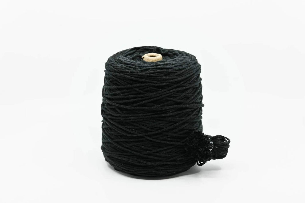Acrylic tufting yarn on cone, 400g in Dark and Twisty